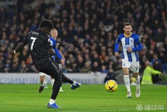 英超-狂轰22脚难破门 曼联0-1阿森纳