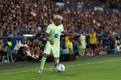 巴塞罗那VS巴黎圣日耳曼：欧冠对决伤病潮中阵容调整对决